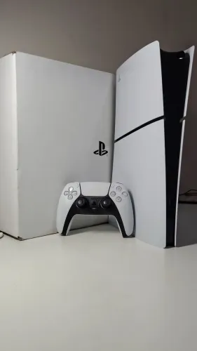 PS5 Slim Digital com vários jogos - 3x no cartão