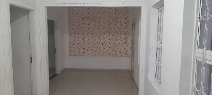 Aluga-se Casa