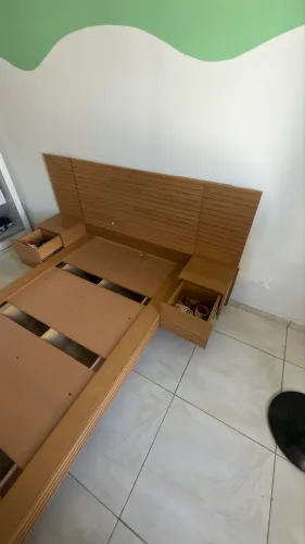 Vendo base de cama solteiro viúvo 