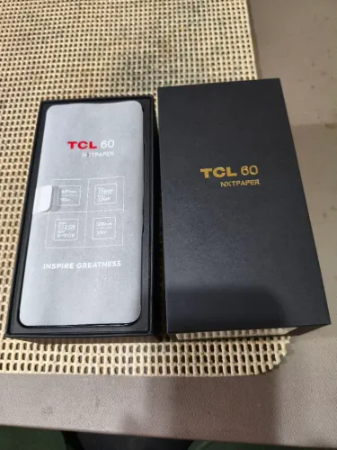 Vendo ou troco em algo do meu interesse smartphone TCL zero. 512 GB