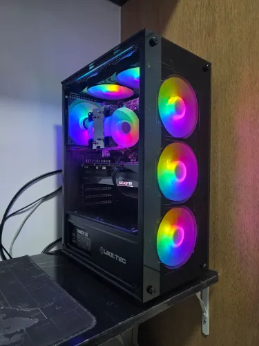 Pc Gamer Ryzen 7 5700g/ Rx 7600 8GB/ 1,5TB/ 16GB/ Troco por ps5 com volta