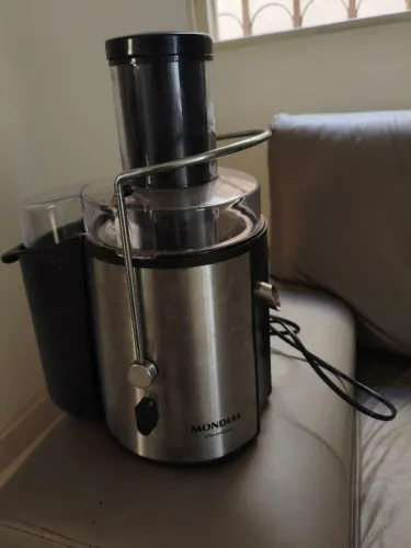 Espremedor de suco centrífuga