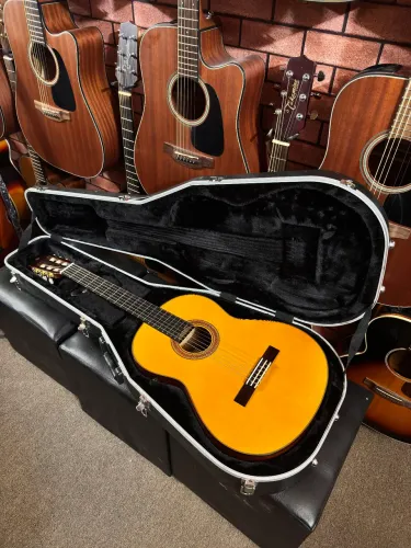 Violão Yamaha Nylon Transacoustic CG-TA regulado com case ANALISO TROCAS