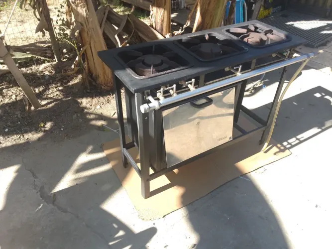 Fogão industrial 3 bocas e forno