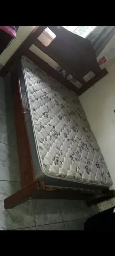 Cama de casal (madeira macacaúba)
