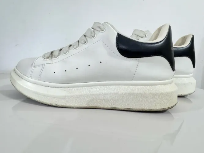 Tênis Alexander McQueen 