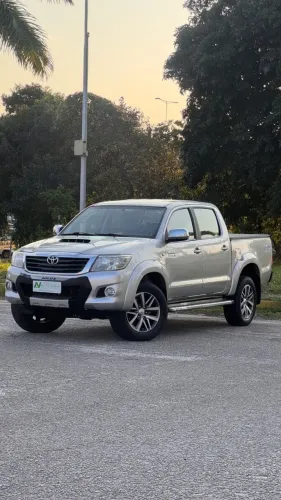 Toyota Hilux CD D4-d 4X4 3.0 TDI Dies. Mec. 2014