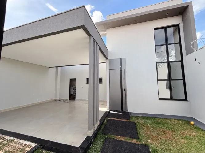 Casa à venda no bairro Portal do Vale em Uberlândia