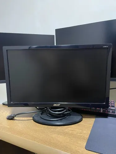 MONITOR AOC 18.5 POLEGADAS + ADAPTADOR DP