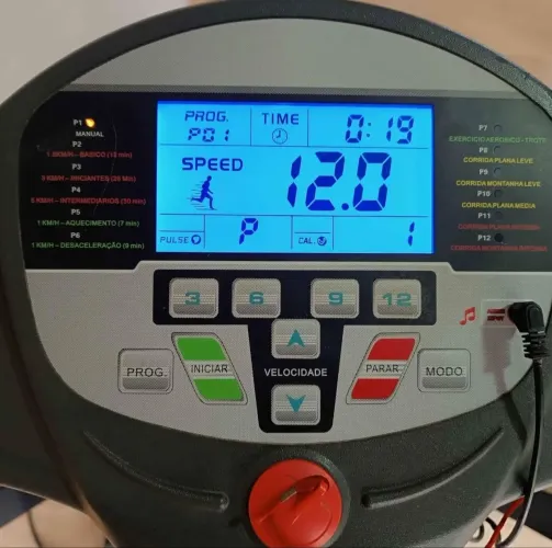 Esteira pada caminhada e corrida até 12km