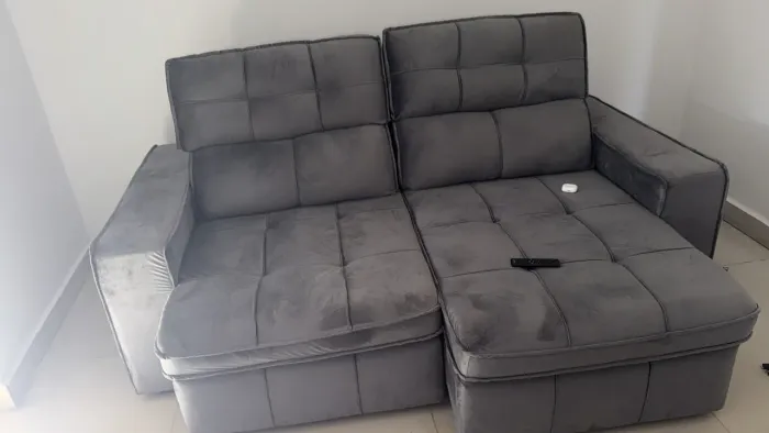 Vendo ou troco sofá novinho comprado na casa chique outlet