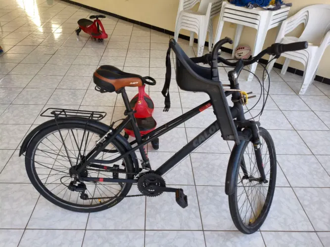 Caloi urbam aro 26 com cadeirinha