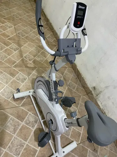 Bicicleta Ergométrica à Venda - Ótimo Estado