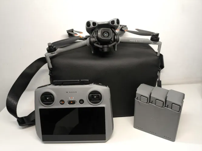 Drone Profissional Dji Mini 5 Pro Combo fly more novo c/tela , clientes ganham aula de voo