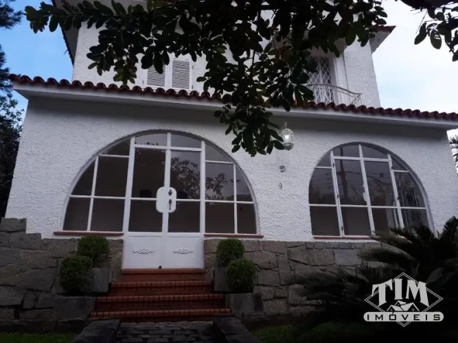 Casa- Petrópolis, Centro