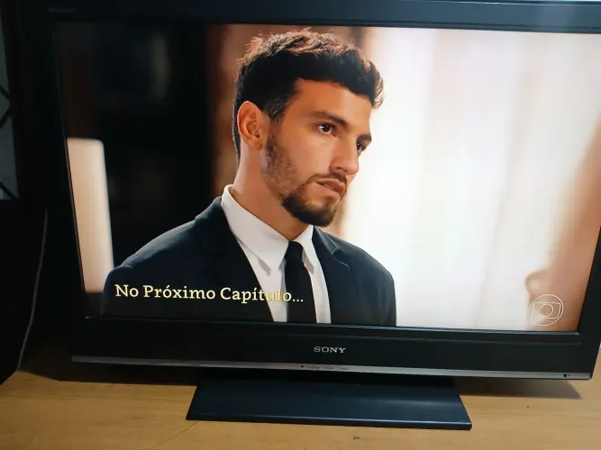 tv sony model- klv- 405300A c/ conversor dijital externo