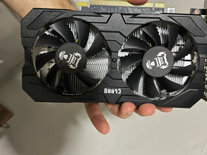 Placa de Vídeo RX580 12GB para conserto/sucata