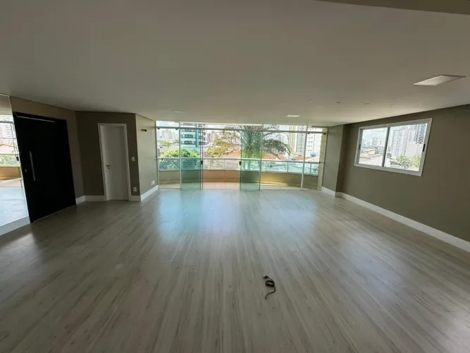 Apartamento para venda ou locação no Osvaldo Rezende em Uberlândia/MG