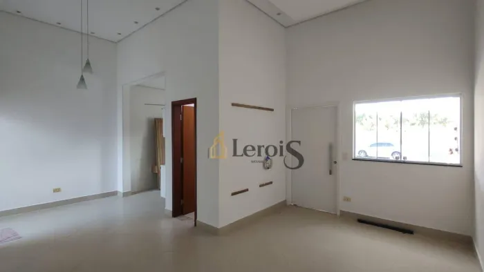 Casa com 3 dormitórios à venda, 105 m² por R$ 720.000,00 - Condomínio Ilha das Águas - Sal