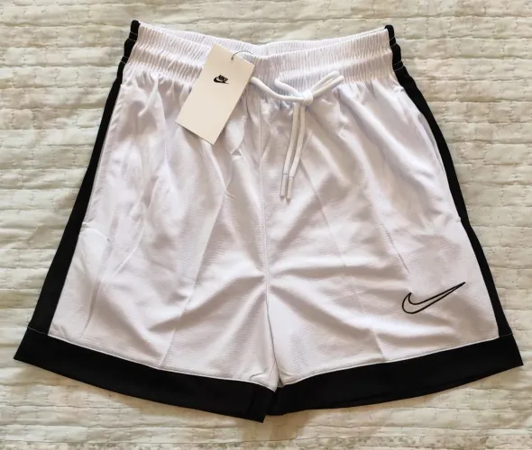 Short Nike
