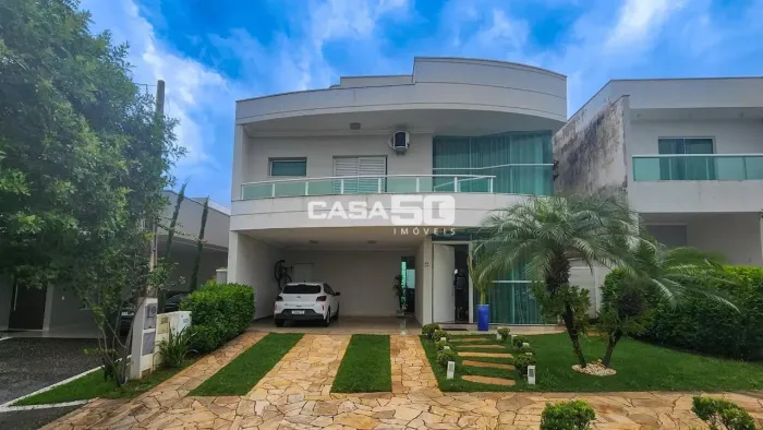 Casa à venda em condomínio no Swiss Park em Campinas/SP.