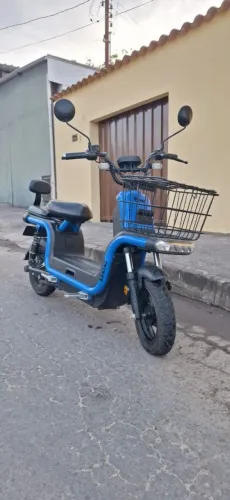 Moto Elétrica Bee U1 Azul - Sem CNH - Seminova - R$ 10.000