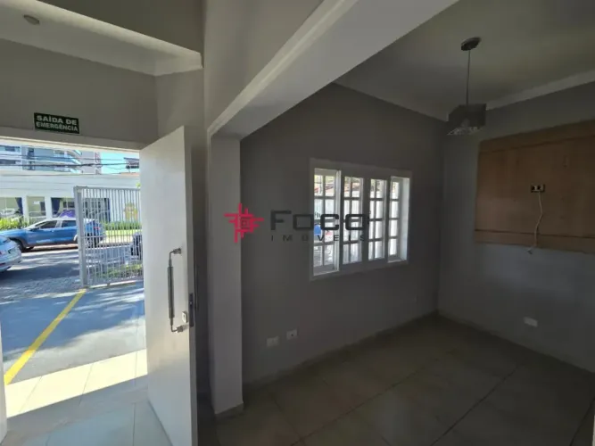 Sobrado na Vila Ema para aluguel e venda tem 136 metros quadrados com 4 quartos