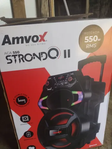 Vendo caixa de som semi nova usado 3 vezes