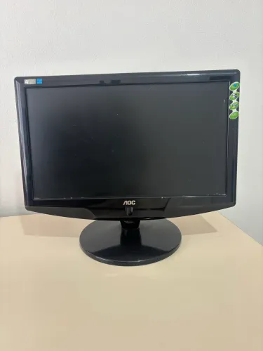 Monitor AOC 15? LCD VGA