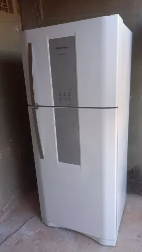 Geladeira Electrolux Frost Free 