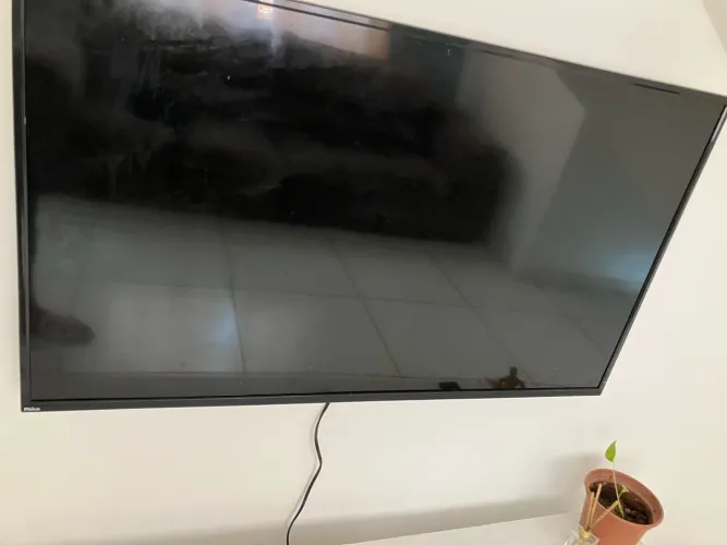 Tv Philco de tela plana / smart antiga