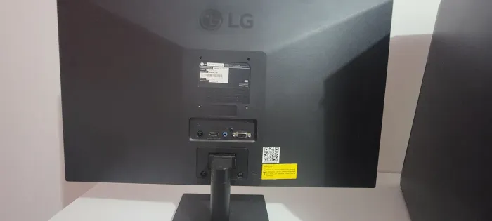 Monitor 24" LG