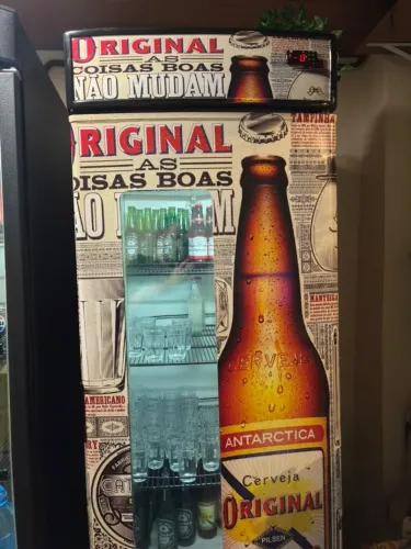 Cervejeira Fricon 580l Adesivada