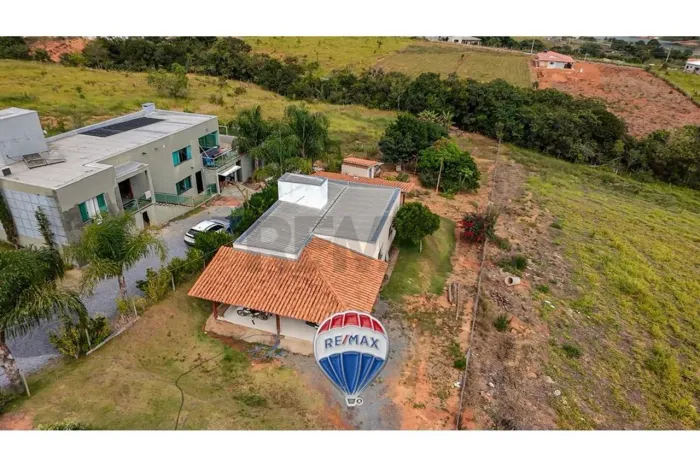Rancho no Recanto do Lago em Capitólio/Guapé - MG à venda