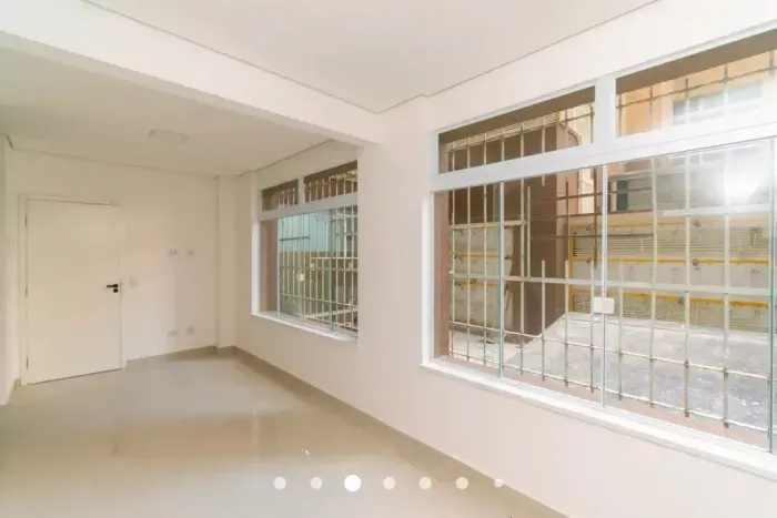 Studio para alugar com 28m² ao lado do metrô República - SP