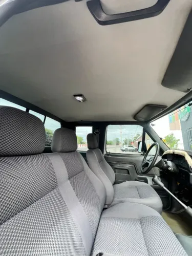 Ford F-1000 XL 4.9i CE 1998