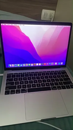 MacBook Pro 2017 256GB