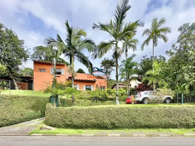 Imperdível oportunidade: Casa à venda em Cotia-SP, Chácara Eliana, 4 quartos, 2 suítes, 4