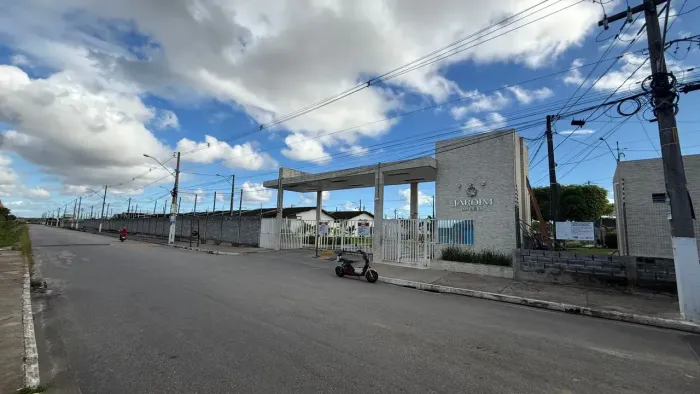 CASA A VENDA - RESIDENCIAL JARDIM DOS LÍRIOS