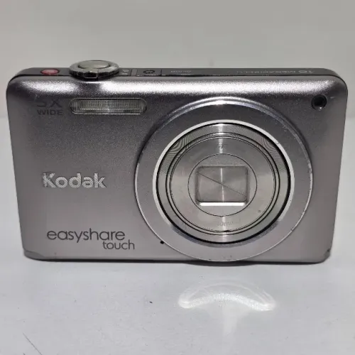 Camera Digital Kodak Easyshare Touch M5370 16MP 5x Prata com Acessórios e Brinde