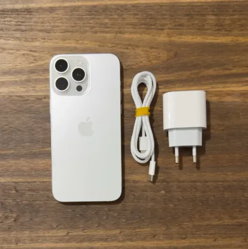iPhone 15 Pro Max 12x397