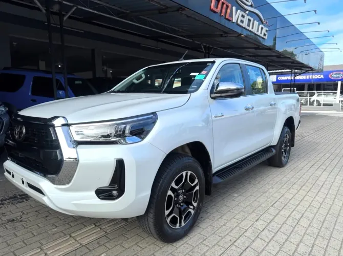Toyota Hilux CD SRX 4X4 2.8 TDI 16V Diesel Aut. 2026