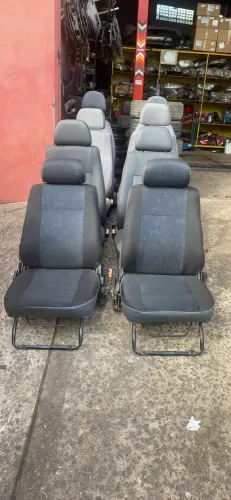 Bancos Dianteiros Fiat Uno/Palio/Strada