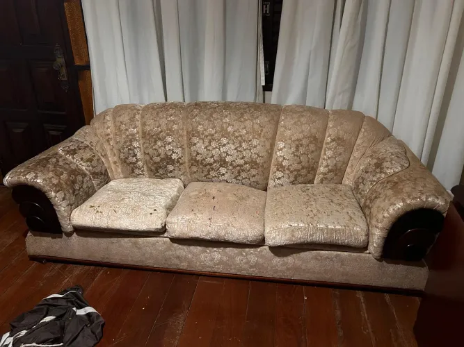 Sofa usado em Madeira pra reforma