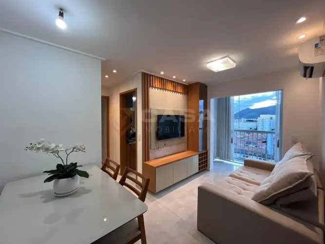 Apartamento com 2 quartos, 1 vaga, 48 m² Lindíssimo apartamento com varanda em Colina de