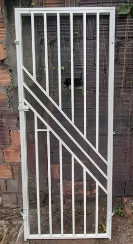 grade de proteção para porta R$ 580, *
