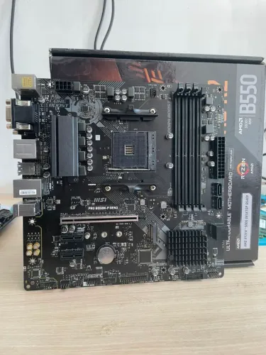 Placa mãe MSI B550
