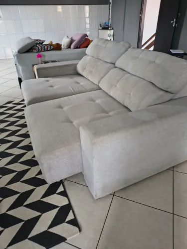 Sofá retrátil de linho 