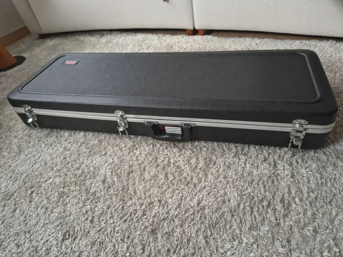 Case Gator