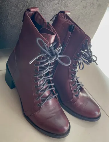 Bota Coturno Santa Lolla Vinho/Bordô (TAM. 35)